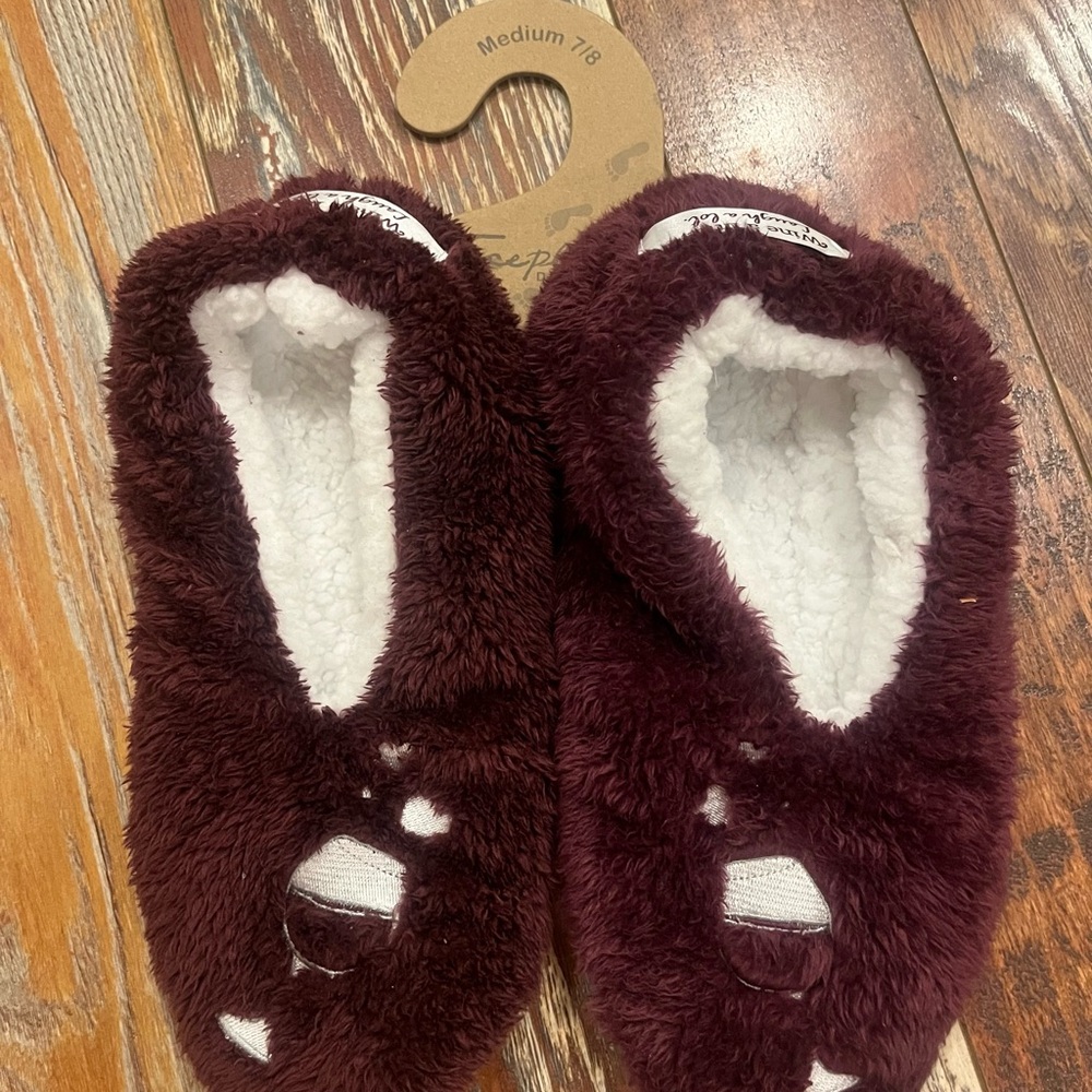 Size 7/8 Faceplant Dreams Plush Burgundy Slippers with Fun Wine Quote